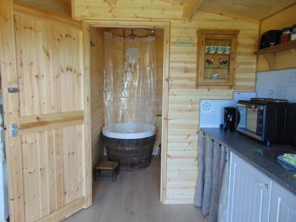 Secret & Secluded Sedlescombe Villa Батъл Екстериор снимка